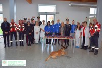 I Carabinieri e i volontari dell'Associazione Giulia ODV fanno visita ai bambini dei reparti pediatrici dell'Ospedale di Cona