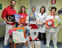 Libri in dono ai reparti pediatrici: la generosità di Zoolibri per i piccoli pazienti di Cona