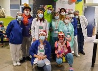 Dottori clown, musica e risate Il ‘Team Enjoy’ fa visita alle Pediatrie di Comunità