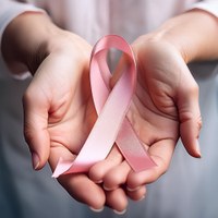 Nastro rosa: torna la campagna contro il tumore al seno