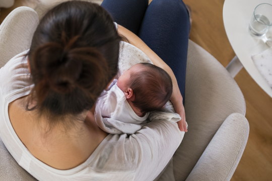 Allattamento e primi mesi di vita Allattamento e primi mesi di vita