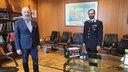 Coronavirus. I Carabinieri consegnano al presidente Bonaccini cinque ventilatori polmonari