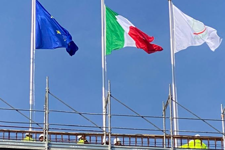 A Reggio Emilia la “posa della bandiera” per il completamento della struttura del MiRe - Maternità e Infanzia