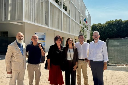 Quattro piani per 4mila metri quadrati, ambulatorio Aft già attivo, infermieri di famiglia e di comunità, tecnologie di ultima generazione